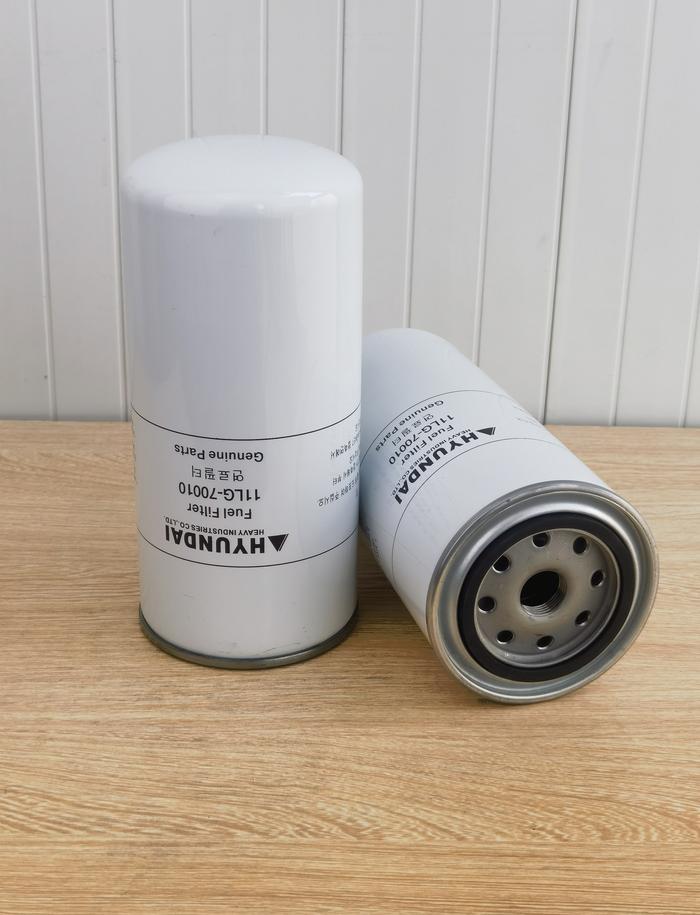 HYUNDAI 现代11LG-70010 (1)